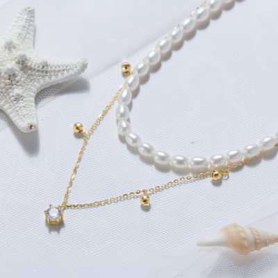 Gold Station Choker Necklace with Pearl Layered Chain & Cubic Zirconia Pendant detail 4