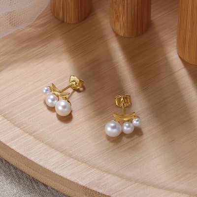 14K Gold Plated Small Pearl Stud Earrings 925 Sterling Silver detail 2