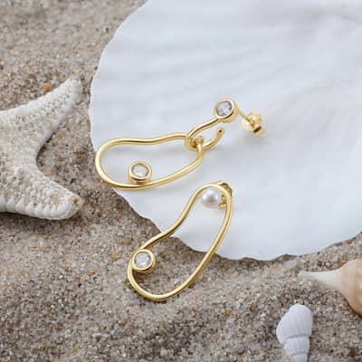 14K Gold Plated Pearl Stud Earrings 925 Sterling Silver detail 3