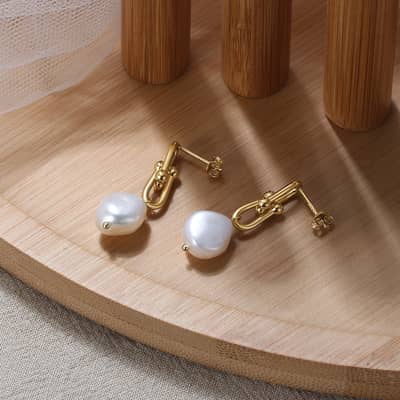 925 Sterling Silver 14K Gold Plated Pearl Earrings detail 2