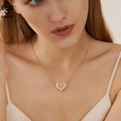 Luxury Shell Pearl Bead Necklace with Heart Charm Pendant, 14K Gold Plated 925 Sterling Silver detail 3