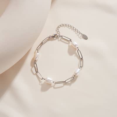 14K Gold Vermeil Plated 925 Silver Paperclip Chain Bracelet with Real White Freshwater Pearl detail 3