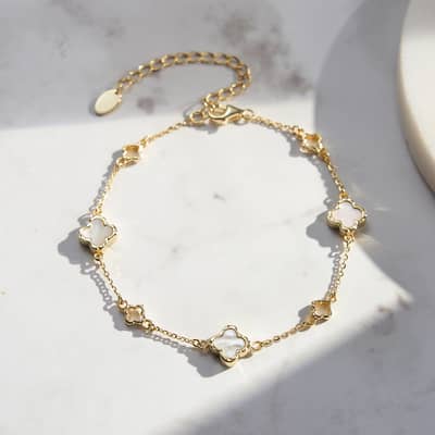 Gold Plated Four Leaf Clover Shell Pearl 925 Sterling Silver Charm Bracelet detail 3