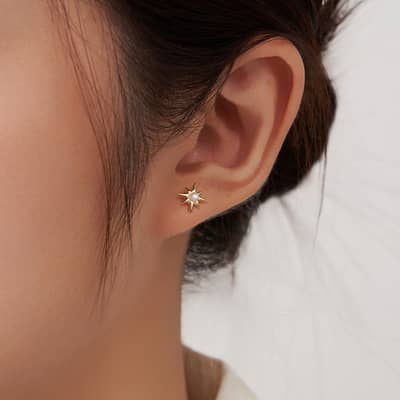 925 Sterling Silver Freshwater Pearl Eight-Pointed Star Stud Earrings detail 3