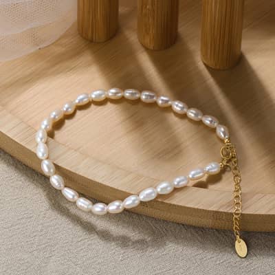Delicate 14K Gold Plated Freshwater Pearl Beaded Bracelet detail 4