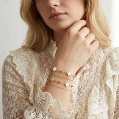 Four Leaf Clover Bracelet Shell Pearl Rhodium Plated 925 Silver detail 3
