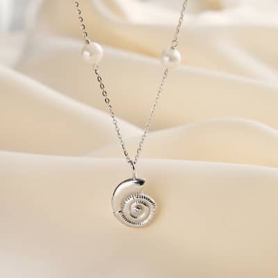 Trendy Snail Necklace 925 Sterling Silver Freshwater Pearl Chain Sea Snail Pendant detail 4
