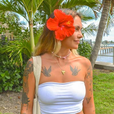 Handmade Miyuki Beaded Choker With Plumeria Frangipani Flower Pearl Beads Necklace detail 2
