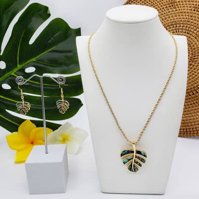 Summer Beach Gold Monstera Deliciosa Necklace & Natural Abalone Shell Turtle Drop Earring Jewelry Set detail 6