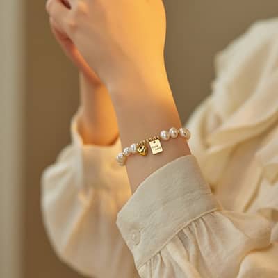 Good Luck Plate Charm 6-7mm Natural Baroque Freshwater Pearl Bracelet detail 4