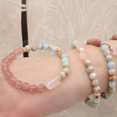 Natural Stone Powder Crystal Bead Design Bracelet detail 1