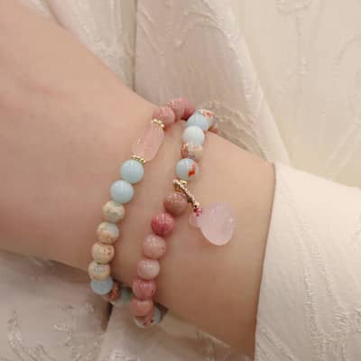Natural Stone Powder Crystal Bead Design Bracelet detail 2