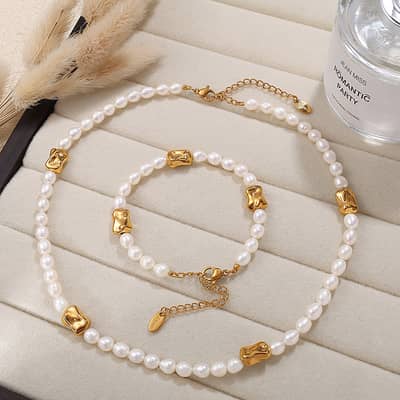 Waterproof 18K Gold Plated Stainless Steel Elastic Bead Bracelet With Freshwater Pearls detail 1