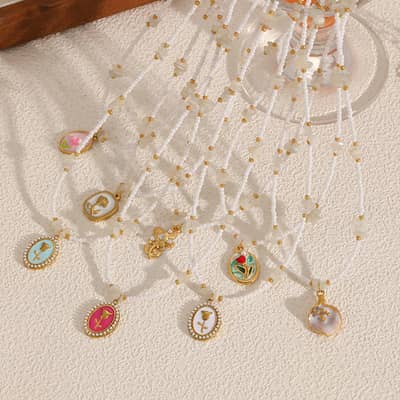 Waterproof Hypoallergenic Stainless Steel Clavicle Chain Pearl Beaded Necklace With Rose Flower Pendant detail 1