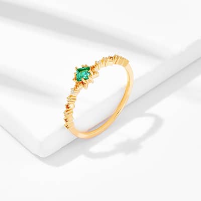 May Emerald Gemstone 925 Sterling Silver Gold Plated CZ Zircon Star Ring detail 2