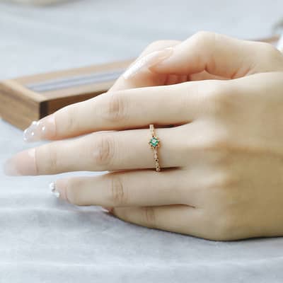 May Emerald Gemstone 925 Sterling Silver Gold Plated CZ Zircon Star Ring detail 5
