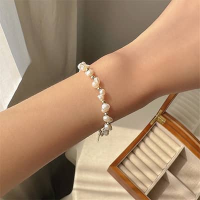18K Gold Plated Elegant Adjustable Natural Freshwater Pearl Beaded Bracelet detail 3