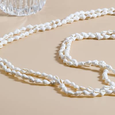 Trendy Long String Shell Chain Necklace detail 5