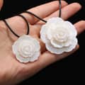 Trendy Multi-Layer White Mother Of Pearl Shell Pendant Choker With Flower Charms 1