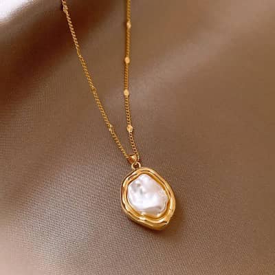 Gold Plated Baroque Imitation Pearl Necklace Light Luxury Clavicle Chain Link Chain Jewelry detail 3