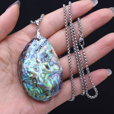 Oval Abalone Shell Pendant Natural Mother Of Pearl Necklace With Stainless Steel Chain detail 5