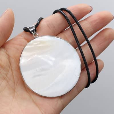 Natural White Shell Necklace Classic Diamond Strand Elegant Romantic Party Gift detail 6
