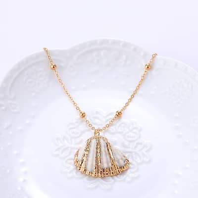 Bohemian Conch Shell Cowrie Pendant Necklace Gold Plated Trendy Summer Party Gift detail 6