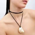 Handmade Natural Conch Shell Pendant Choker Necklace 1