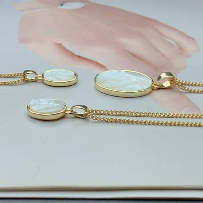White Virgin Mary Pendant Necklace Natural Mother Pearl Shell Charm Gold Plating Religious Jewelry Brass detail 4