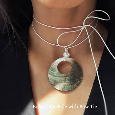 Boho Chic Natural Black Mother Pearl Shell Choker Necklace detail 3