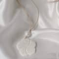 Natural Shell Choker Necklace With Stainless Steel Plum Blossom Pendant 3