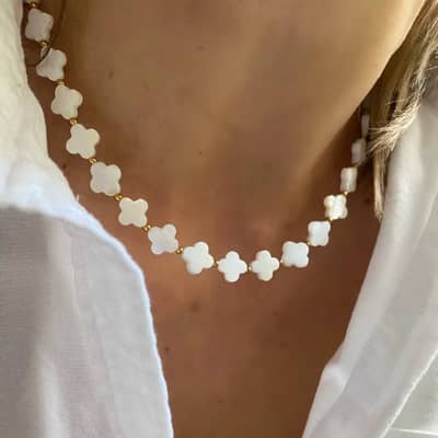 Gold Plated Natural Mother of Pearl Choker Necklace Stainless Steel Floral Beaded Collar detail 5