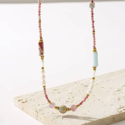 INS Style Red Patterned Stone Natural Pearl Necklace Waterproof Titanium Steel Bead Necklace detail 3