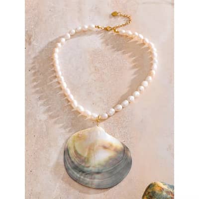 Ocean Series Geometric Stainless Steel Big Shell Pearl Pendant Necklace detail 3
