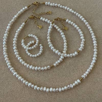 Trendy Natural Pearl Beads Necklace And Earrings 18K Gold Plated Stainless Steel Pearl Bracelet detail 1