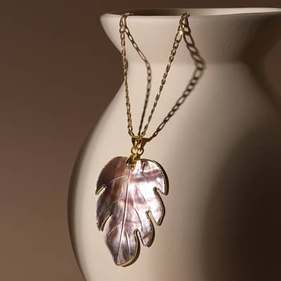 Bohemian White Grey Purple Shell Leaf Pendant Necklace Copper Chain Claw Setting Wedding Anniversary detail 4