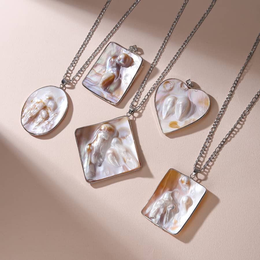 Elegant Romantic Multi-Shape Freshwater Pearl Pendant Necklace Natural Copper Inlay Claw Setting - main