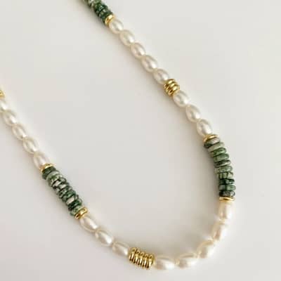 Vacation Style Lucky Baroque Pearl Choker Necklace With Green Natural Stone Beads Stainless Steel Chain detail 4