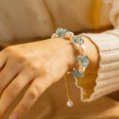 Holiday Handmade Crystal Freshwater Pearl Beads Bracelet Natural Stone Waterproof Friendship Bracelet detail 2
