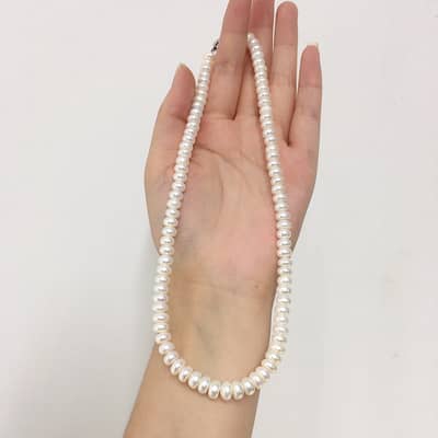 Elegant Natural Freshwater Pearl Necklace Bun Round Baroque Pearl Beaded detail 4