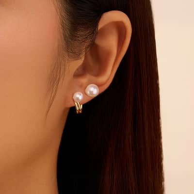 Simple Design Shell Pearl Stud Earrings 925 Sterling Silver detail 3