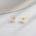 Flower Shape Cubic Zirconia 925 Sterling Silver Shell Pearl Stud Earrings 3