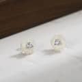 Flower Shape Cubic Zirconia 925 Sterling Silver Shell Pearl Stud Earrings 4