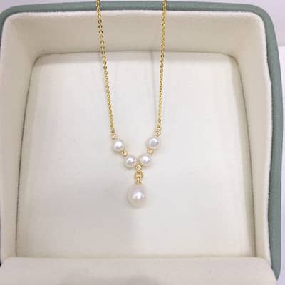 Natural Freshwater Pearl Pendant Multiple Beads Baroque Style Pearl Necklace detail 2