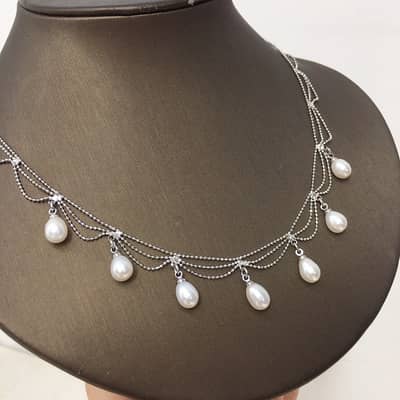 Natural Freshwater Pearl Necklace Retro Lace Multi-layer Bean Chain Pearl Pendant Baroque Style detail 3