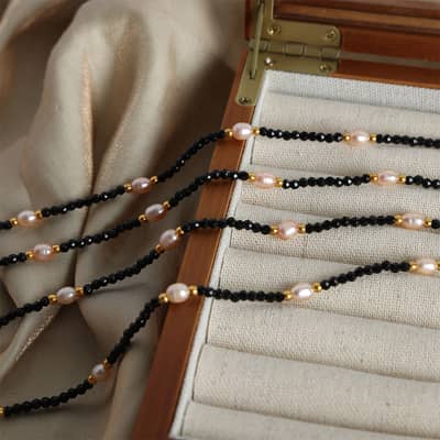 Fashion Niche Temperament Tianhe Stone Freshwater Pearl Bead Design Gold-plated Bead Necklace detail 4