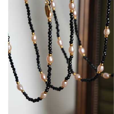 Fashion Niche Temperament Tianhe Stone Freshwater Pearl Bead Design Gold-plated Bead Necklace detail 6