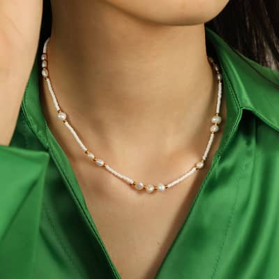 Trendy Natural Pearl Necklace Minimalist Sophisticated Style Beaded Collarbone Chains detail 4