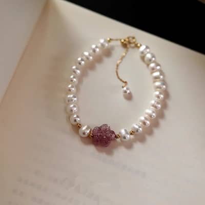 Petal Strawberry Crystal Adjustable Bracelet Freshwater Pearl Beaded Bracelet detail 3