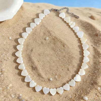 Trendy White Love Heart Shell Beaded Silver Plated Choker Necklace detail 1